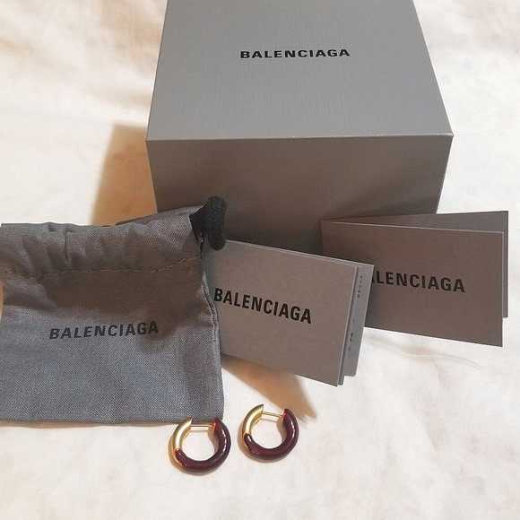NEW BALENCIAGA LOGO Enameled Frosted Gold Loop Earrings - Picture 2 of 6
